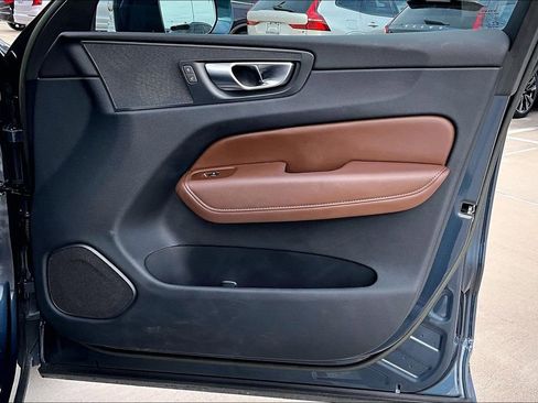 Used 2023 Volvo XC60 B5 Plus w/ Protection Package Premier image 25