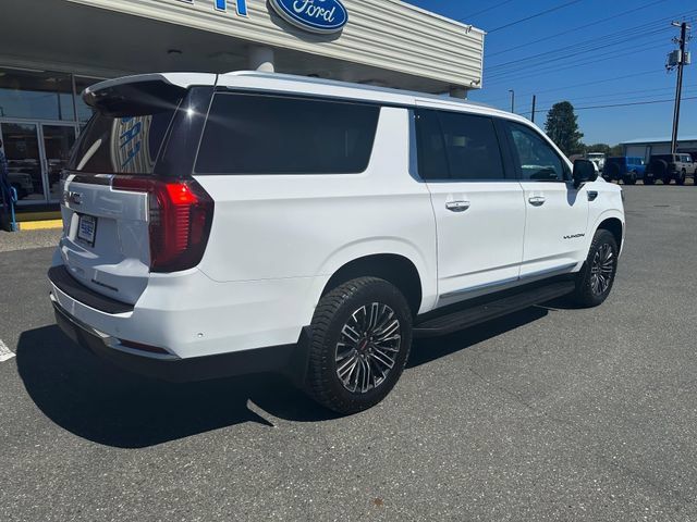 Used 2025 GMC Yukon XL Elevation AWD/4WD image 2