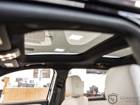 Used 2023 Mercedes-Benz EQB 250+ w/ Exclusive Package image 19
