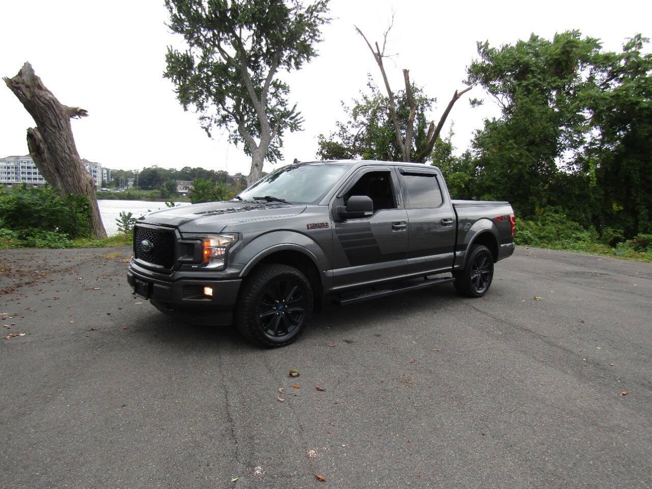 Used 2019 Ford F150 XLT w/ Equipment Group 302A Luxury AWD/4WD image 2