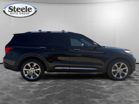 Used 2020 Ford Explorer Platinum w/ Premium Technology Package image 6