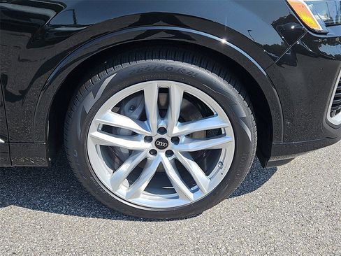 New 2025 Audi Q7 3.0T Premium Plus image 3