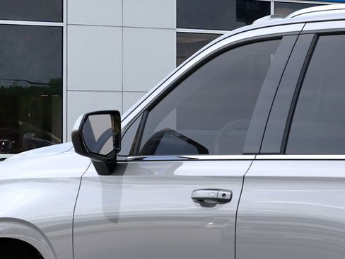 New 2026 Chevrolet Tahoe LS image 12