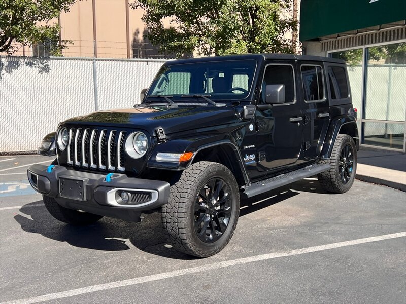 Used 2023 Jeep Wrangler Unlimited Sahara w/ Cold Weather Group AWD/4WD image 3