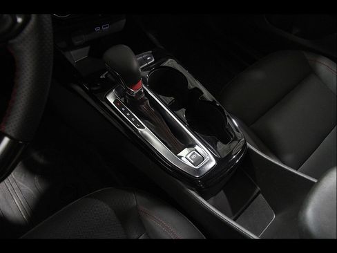 Certified 2025 Chevrolet Trax RS w/ Driver Confidence Package FWD image 15