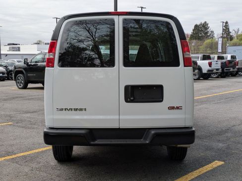 New 2026 GMC Savana 3500 Extended RWD image 6