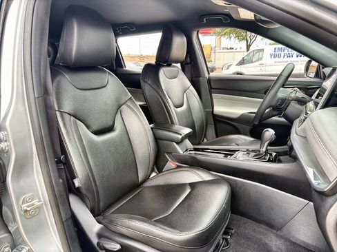 Used 2024 Jeep Compass Limited AWD/4WD image 23