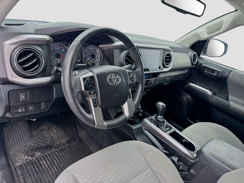 Used 2021 Toyota Tacoma SR5 RWD image 7