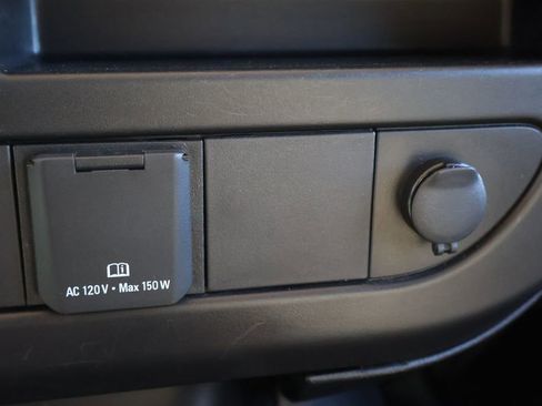 Used 2022 Chevrolet Express 3500 w/ Driver Convenience Package image 31