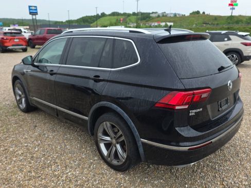 Used 2018 Volkswagen Tiguan SEL AWD/4WD image 4