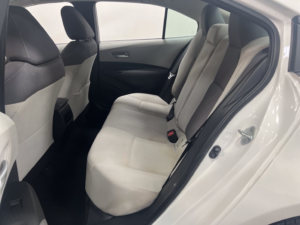 Used 2020 Toyota Corolla LE FWD image 27