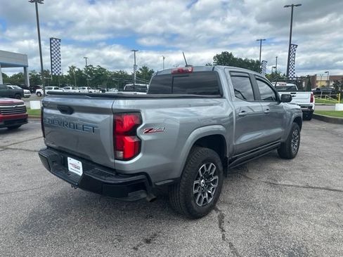Used 2024 Chevrolet Colorado Z71 AWD/4WD image 3