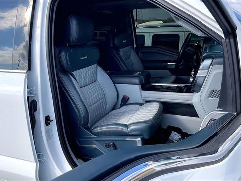 Used 2024 Ford F450 Limited image 32