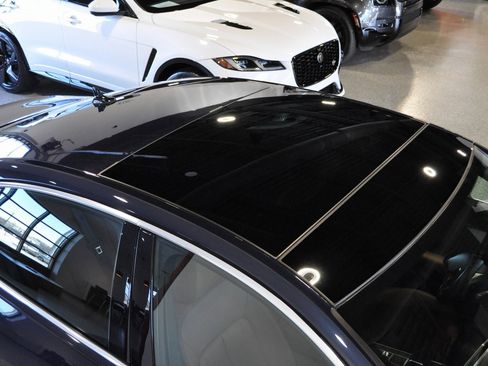 Used 2022 Audi A6 Premium Plus image 16