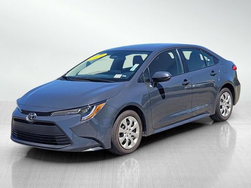 Used 2025 Toyota Corolla LE FWD image 8