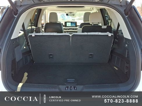 Certified 2025 Lincoln Aviator AWD image 29