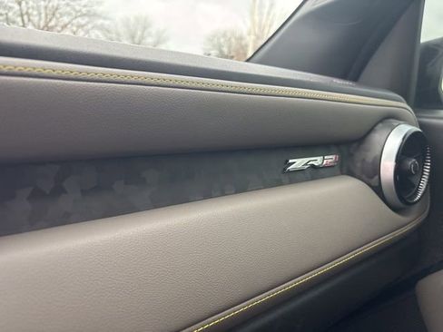 Used 2023 Chevrolet Colorado ZR2 w/ ZR2 Convenience Package III image 29