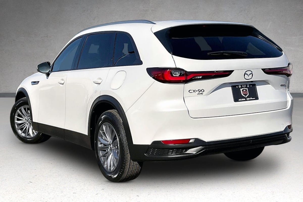 Used 2024 MAZDA CX-90 Plug-In Hybrid w/ Preferred AWD/4WD image 34