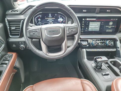 Certified 2024 GMC Sierra 1500 Denali Ultimate image 11