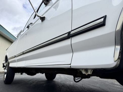 Used 1995 Ford F250 XLT image 22