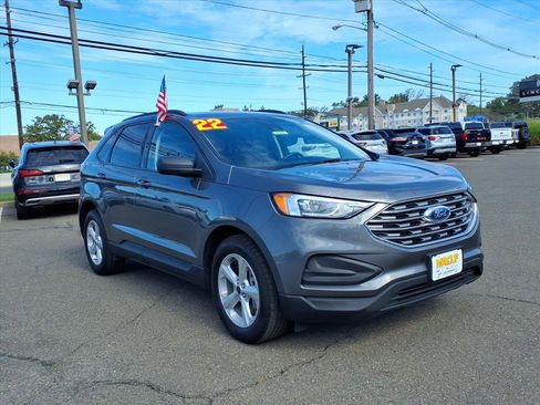 Used 2022 Ford Edge SE image 1