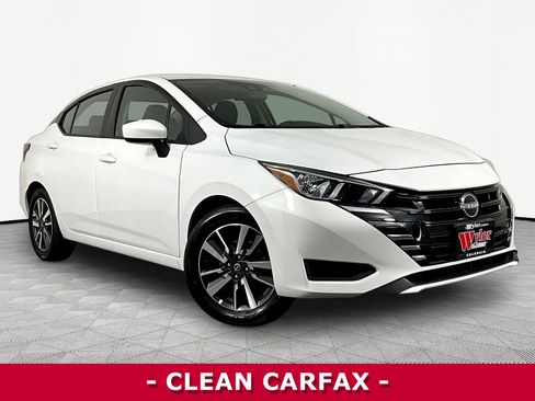 Certified 2023 Nissan Versa SV FWD image 3