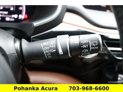 Used 2024 Acura MDX SH-AWD w/ Technology Package image 11