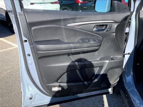 Used 2023 Honda Ridgeline RTL-E image 9