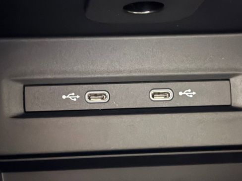 New 2025 Volkswagen Taos SE image 14