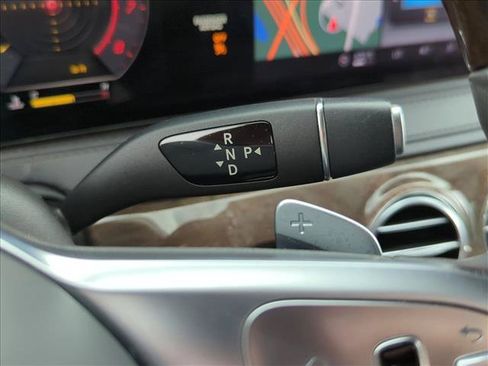 Used 2018 Mercedes-Benz S 560 Sedan image 12