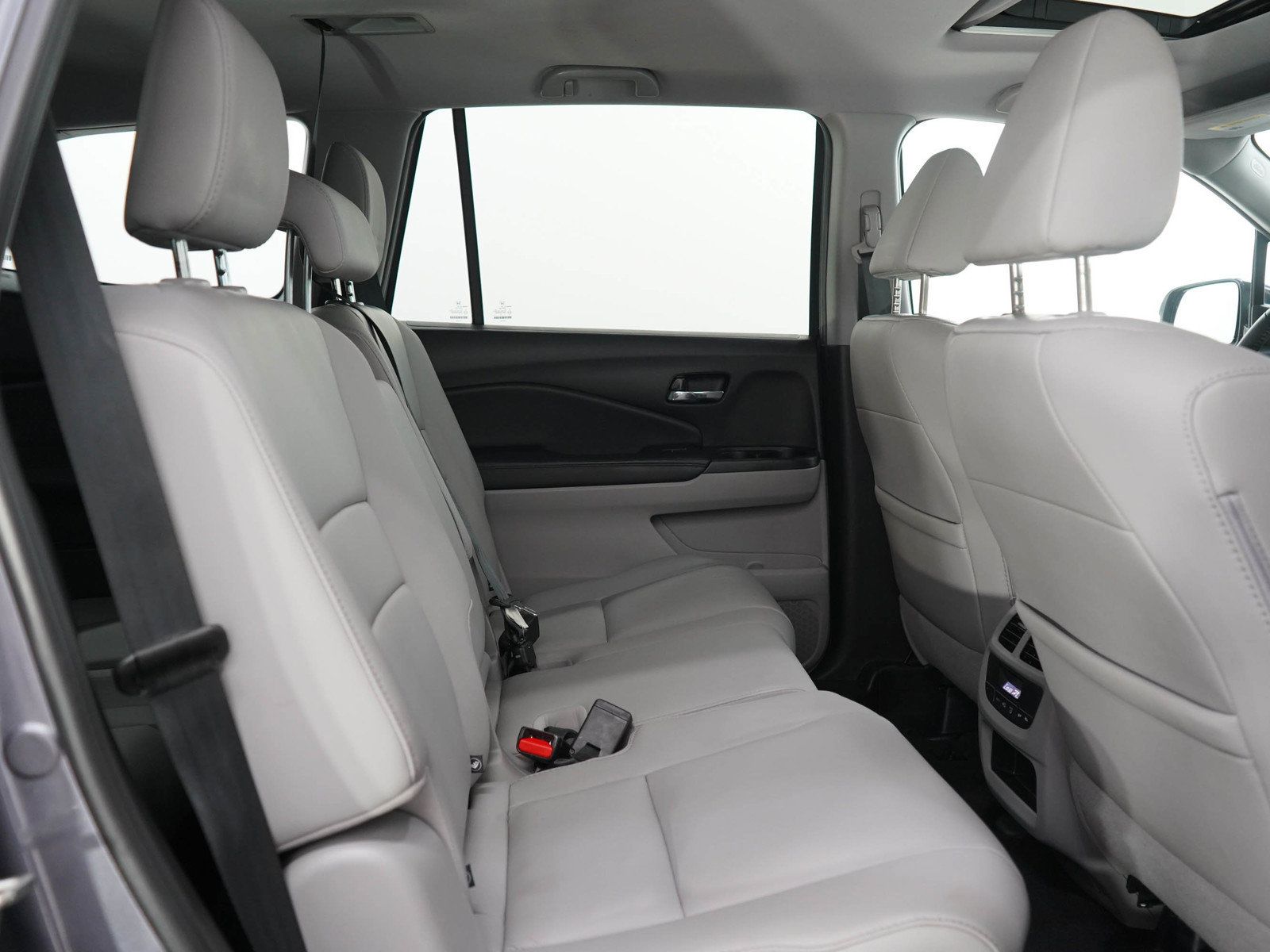 Used 2018 Honda Pilot EX-L image 12