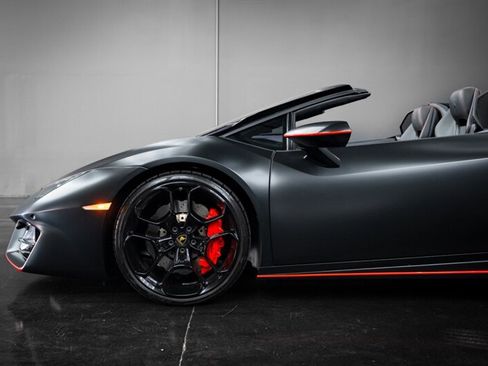 Used 2019 Lamborghini Huracan LP 580-2 image 5