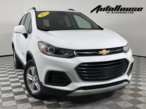 Used 2022 Chevrolet Trax LT w/ Driver Confidence Package image 1