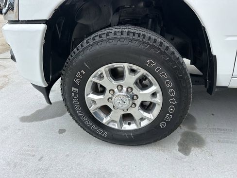 Used 2024 RAM 2500 Laramie AWD/4WD image 7
