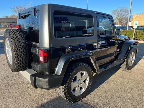 Used 2011 Jeep Wrangler Sahara image 13