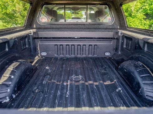 Used 2017 Ford F250 XLT w/ XLT Value Package AWD/4WD image 9