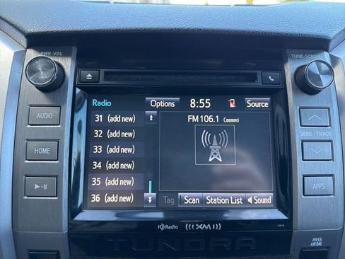 Used 2019 Toyota Tundra SR5 w/ SR5 Upgrade Package AWD/4WD image 28
