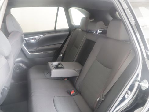 Used 2023 Toyota RAV4 SE w/ Weather & Moonroof Package image 28