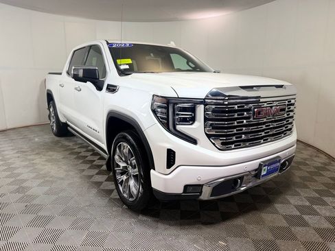 Used 2023 GMC Sierra 1500 Denali AWD/4WD image 9