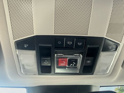 Used 2019 Mitsubishi Eclipse Cross SEL AWD/4WD image 24
