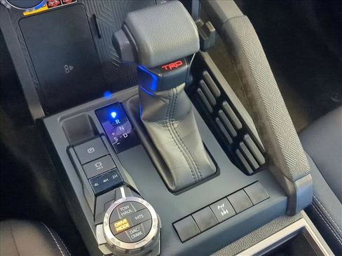 Used 2024 Toyota Tacoma TRD Off-Road w/ TRD Off Road Upgrade Package image 12