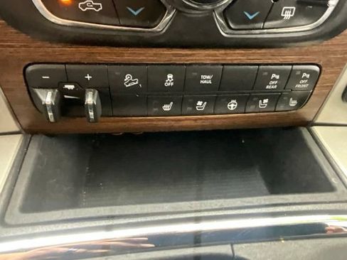 Used 2017 RAM 2500 Laramie w/ Sport Appearance Group AWD/4WD image 13
