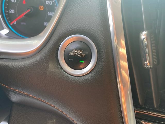 Used 2018 Chevrolet Traverse LT w/ LPO, 'HIT The Road' Package FWD image 27