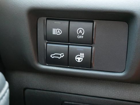 Used 2023 Toyota Highlander XSE AWD/4WD image 28