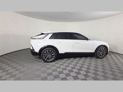 Used 2024 Cadillac Lyriq Sport w/ LPO, Floor Liner Package RWD image 37