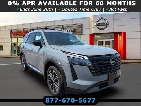 New 2026 Nissan Pathfinder Platinum w/ Cargo Package AWD/4WD image 1
