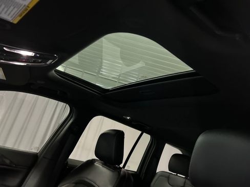 Used 2022 Jeep Grand Cherokee Altitude image 23