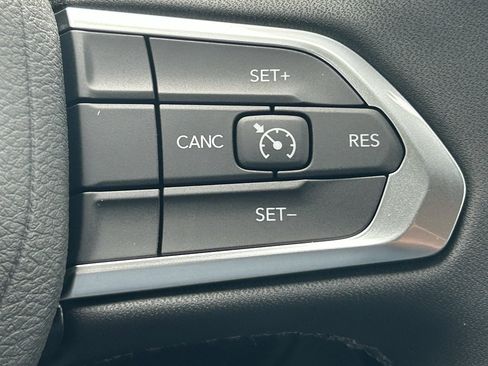 New 2026 Jeep Compass Latitude image 15