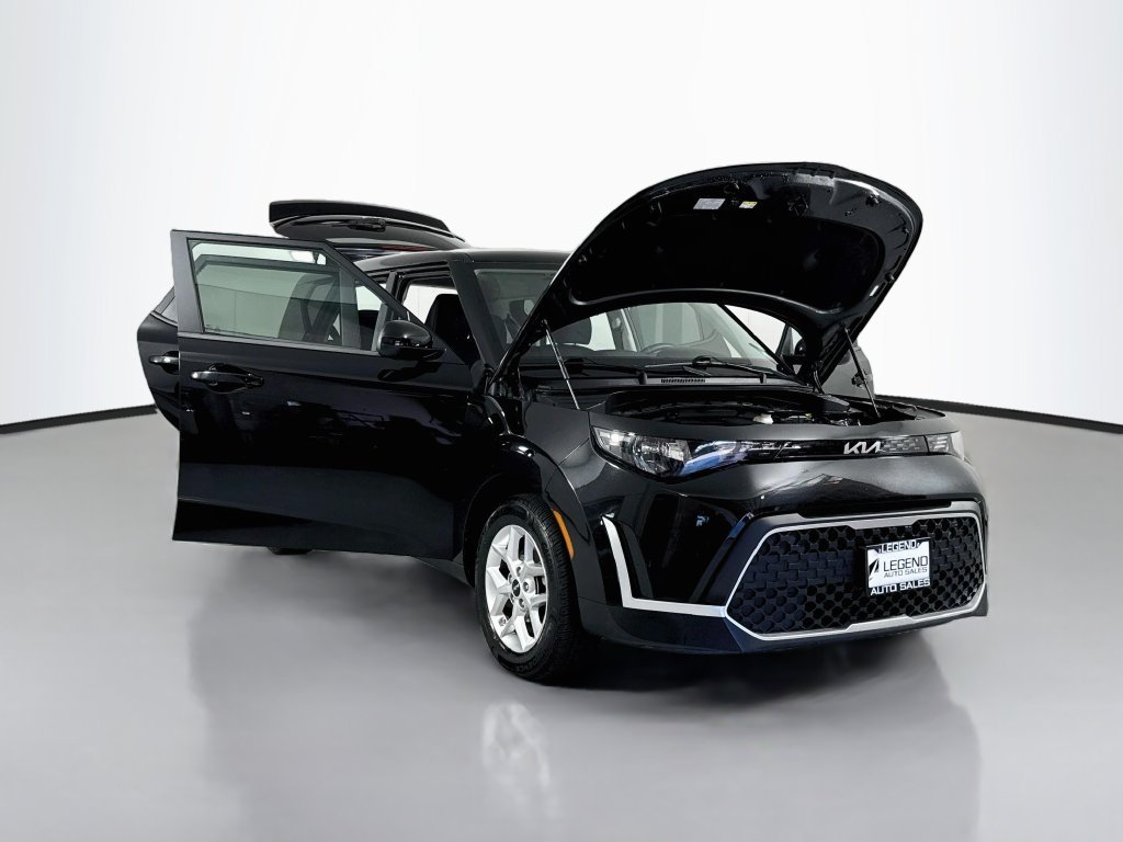 Used 2023 Kia Soul LX w/ LX Technology Package FWD image 23