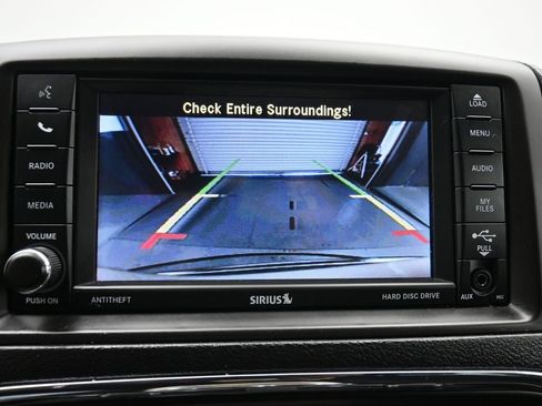 Used 2016 Dodge Grand Caravan SXT w/ Rear Park Assist Package image 17